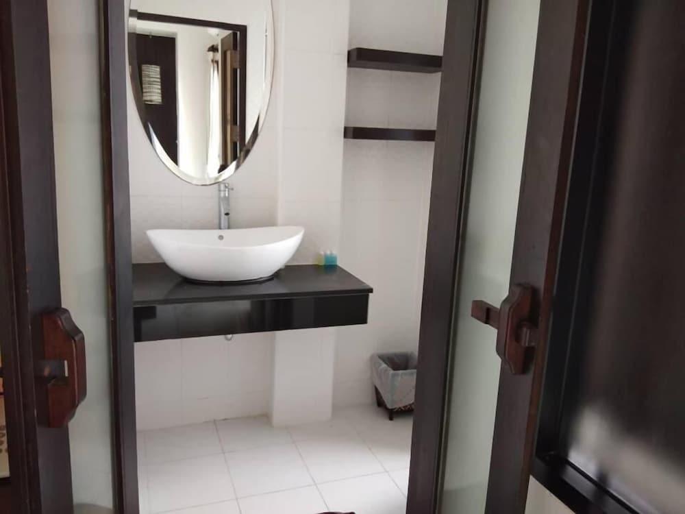 Amber Residence - Sha Plus Пхукет Экстерьер фото